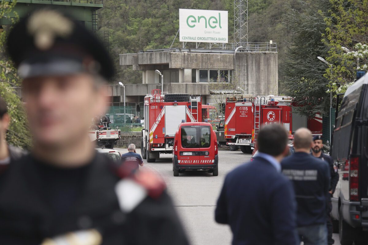 At least 3 dead and 4 missing in an explosion at a hydroelectric plant in Italy