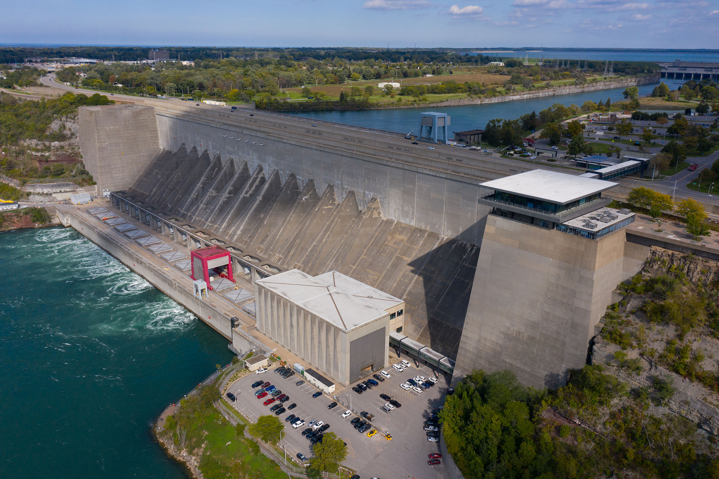 AECOM secures management contract with hydro-heavy NYPA