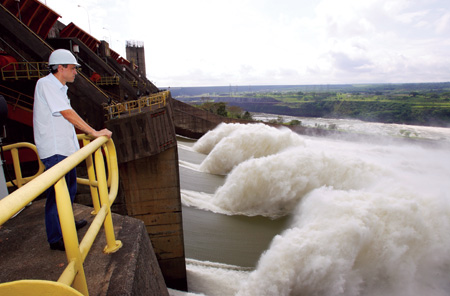 The 14,000 MW Itaipu hydroelectric facility, on the Parana River on the border between Brazil and Paraguay, supplies 16.99% of the energy consumed in Brazil and 72.92% of the Paraguayan demand.