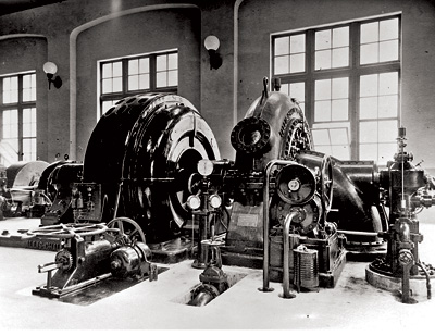 The LaGrande powerhouse, shown here in 1912, was the first publicly-owned power generation unit in the city of Tacoma, with a capacity of 24 MW at that time.