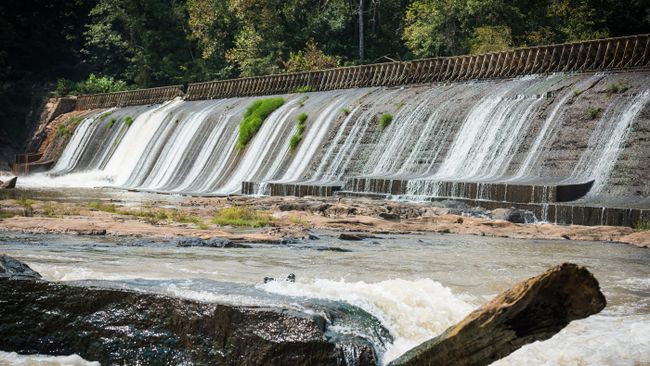 Duke Energy to sell five small hydroelectric plants to Northbrook Energy