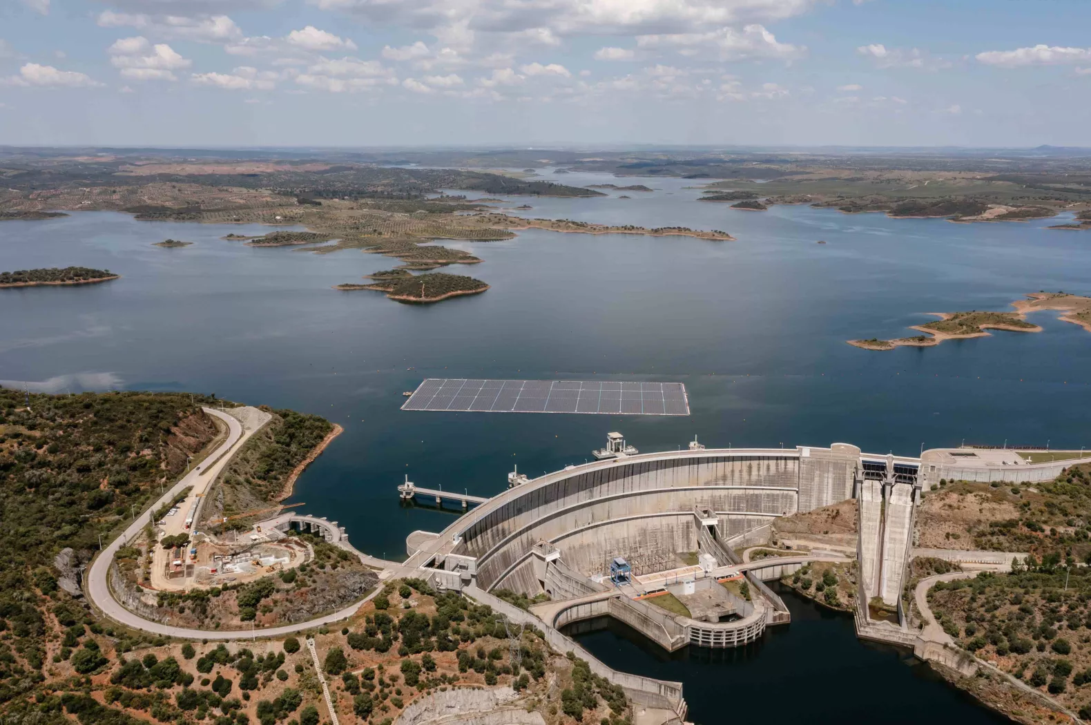 Floating solar in Alqueva pumped storage reservoir receives European award